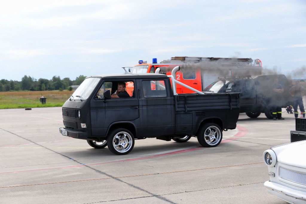 ../Images/VW Bus Festival Berlin 2019 140.jpg